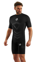 Sesto Senso Herren Thermoaktive Sportbekleidung Set – Atmungsaktiv und Schnell Trocknend, Kurzarmshirt und Kurze Hose, Poliamid-Elastan, Nahtlos, Ideal für Sport und Outdoor, Schwarz